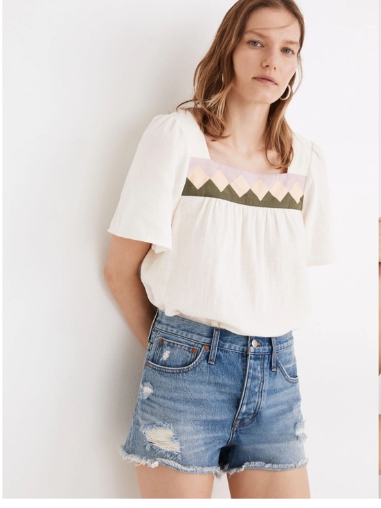 Madewell Pants - Madewell Relaxed Denim Shorts in
Homecrest Wash Distressed Women’s Size 27 NWOT